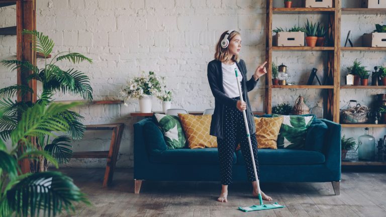 Immagine in evidenza per Pulizia Prima e Dopo un Trasloco: Come Preparare la Casa Senza Stress